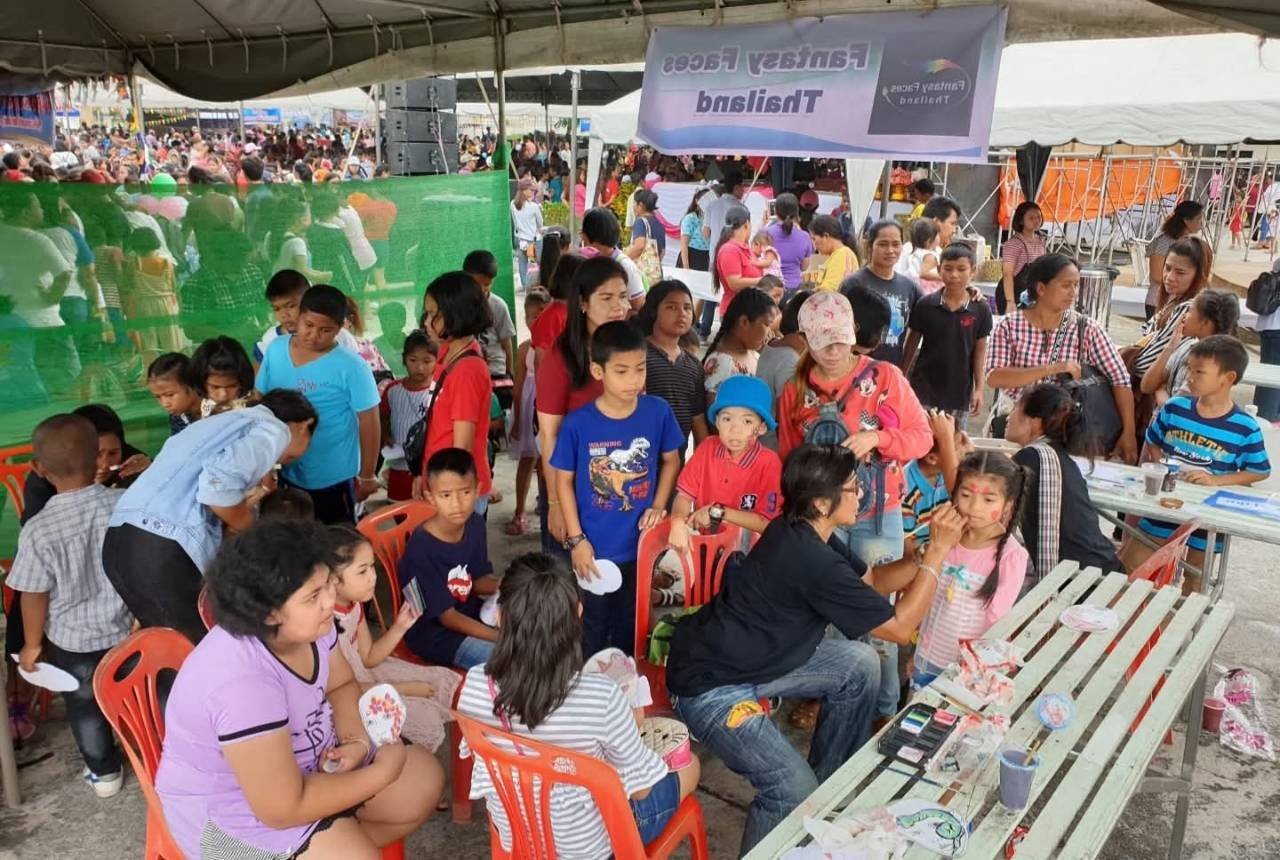Fantasy Faces Thailand, lamp.charity's face painters, at a community day &mdash; 3 of 5